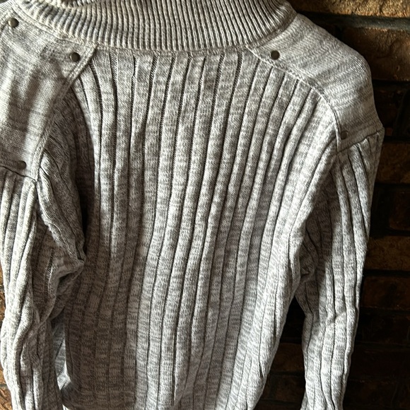 Retro fit button up neck - Picture 2 of 2